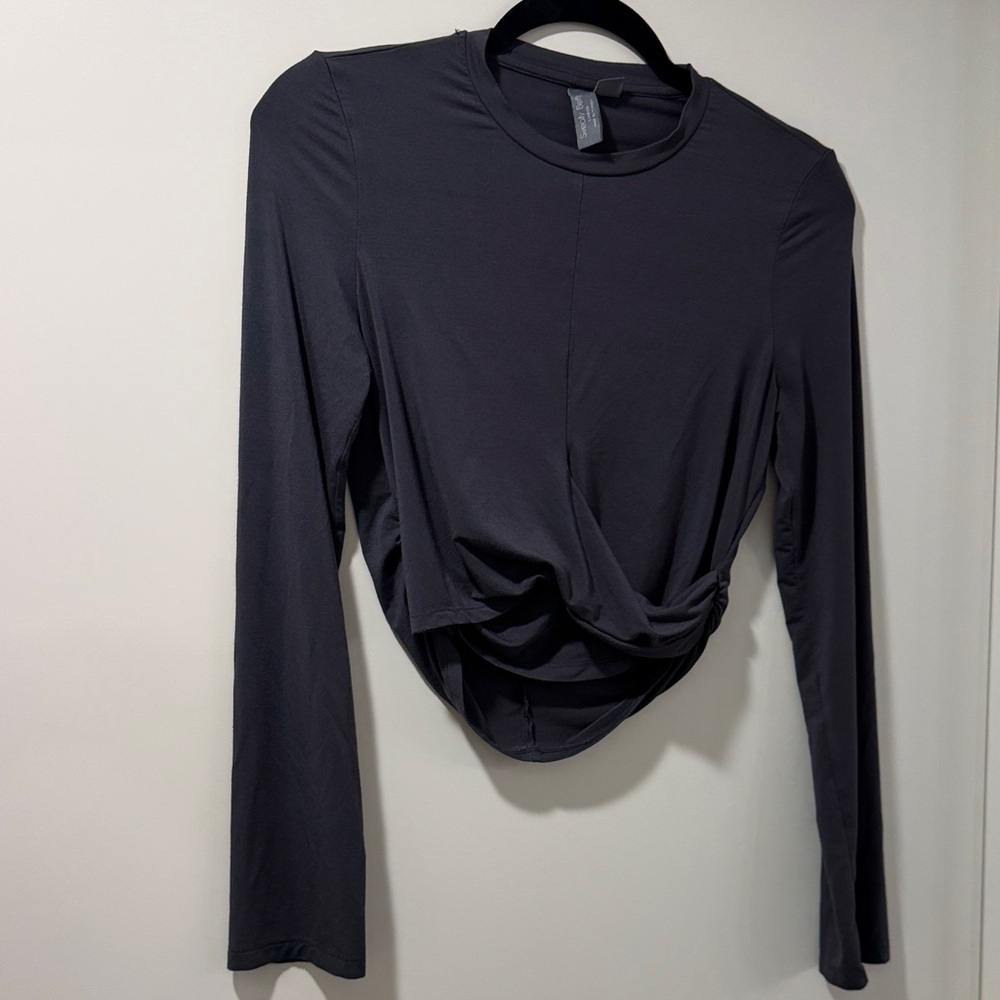 Sweaty Betty Gray Long Sleeve Twist-Front Crop Top, Size Small